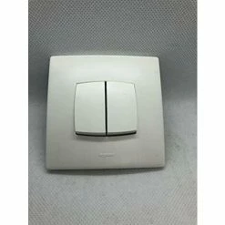 DOPPELTE ZWEIWEGE LEGRAND LEGRAND NEPTUNE - 10 AXE - SCHRAUBE/KLAUE BEFESTIGUNG BEIN080602